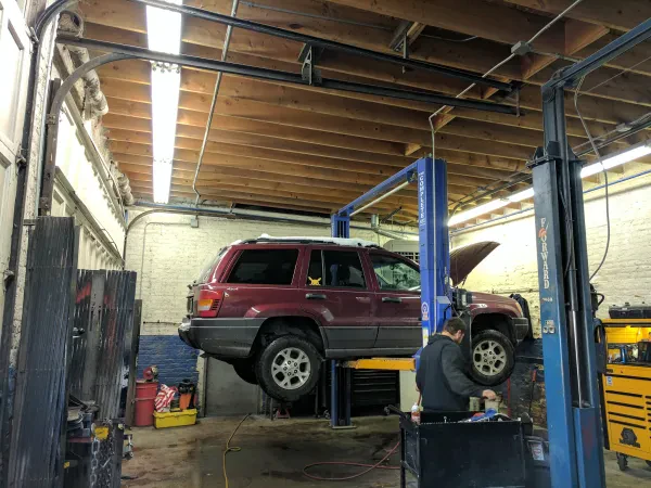 George's Automotive Repair - photo 2