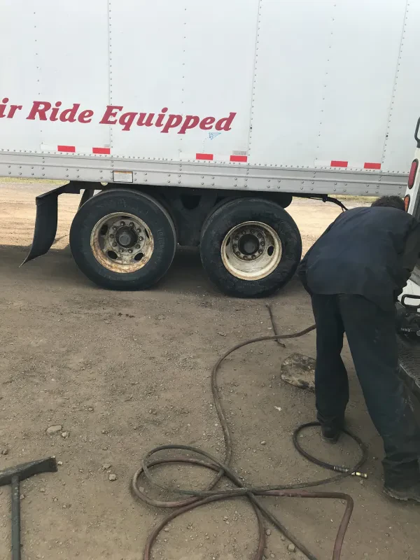 Unlimited Truck & Trailer Services - photo 4