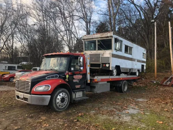 Hartford Towing & Auto - photo 4
