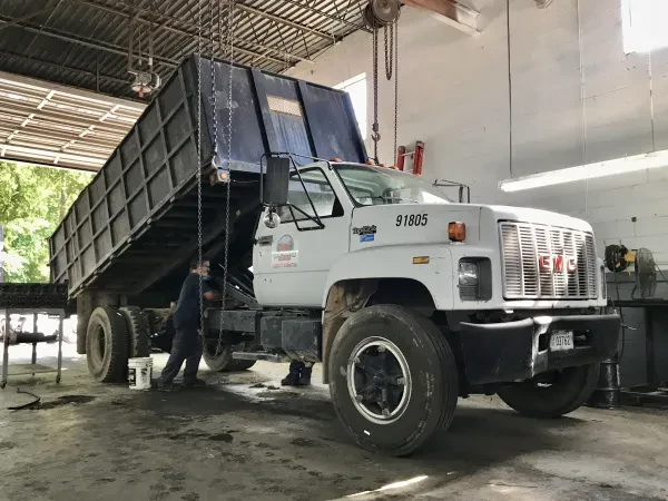 Commercial Truck Center, Inc - photo 4