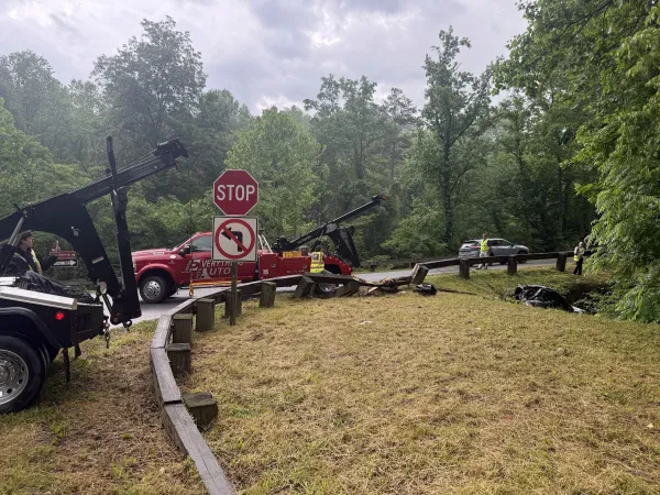 Everything Auto Towing & Recovery - photo 2
