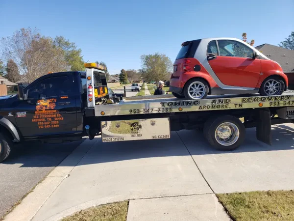 Uh-Oh's Towing and Recovery - photo 3