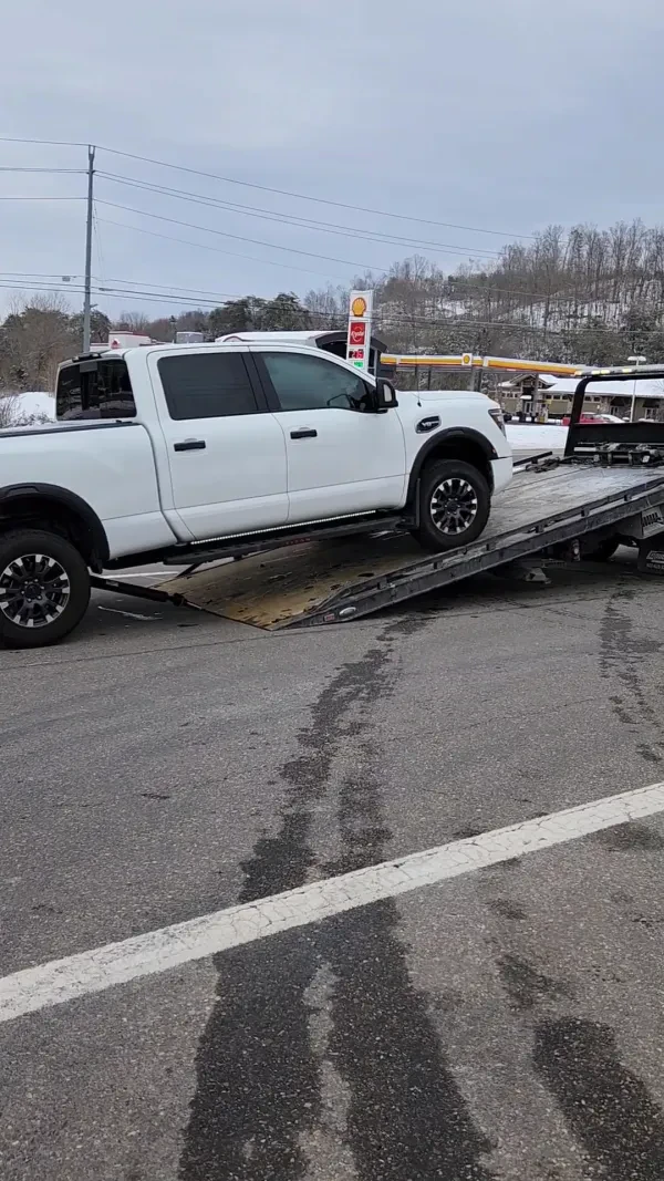 Baker's Wrecker Services - photo 4