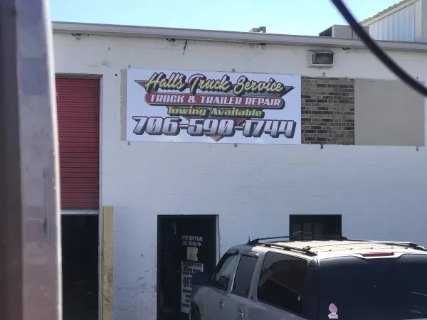 Hall's Truck Service - photo 4