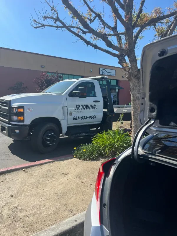 JR Towing LLC. - photo 4