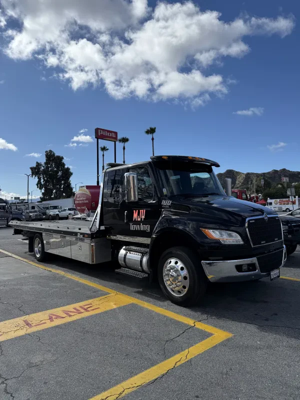 MJY Towing - photo 4