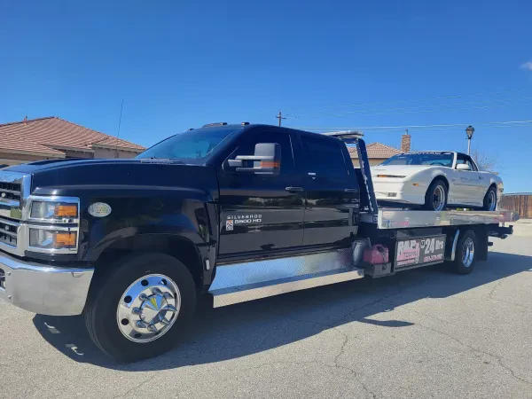 R & P Towing - photo 2