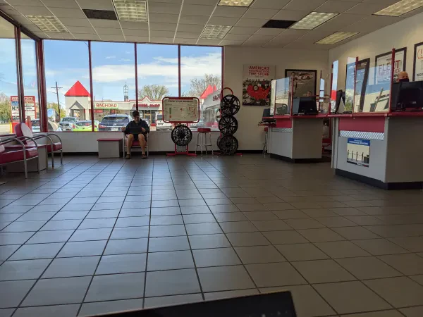 Discount Tire - photo 3