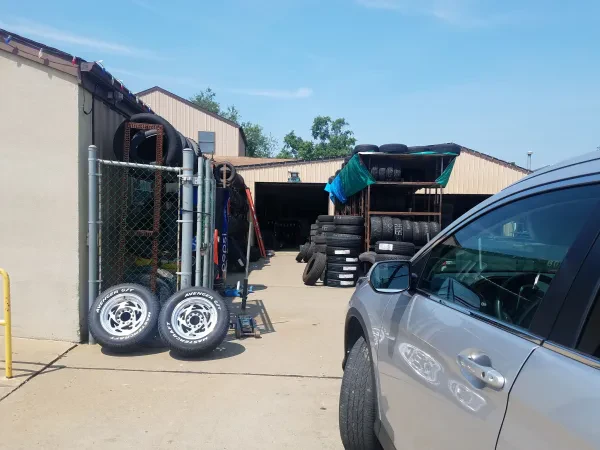 Laurel Gardens Tire Service, Inc - photo 4