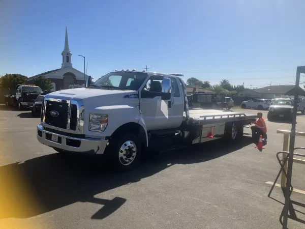 RIO VISTA FORD TOWING - photo 2
