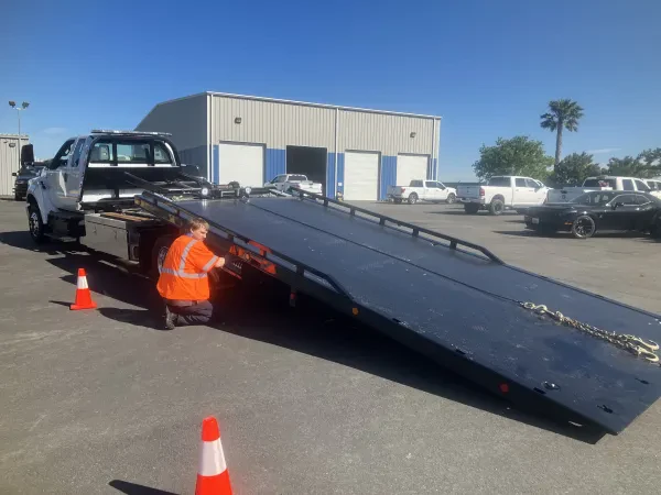 RIO VISTA FORD TOWING - photo 4
