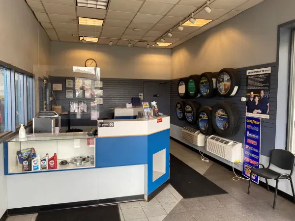 Monro Auto Service and Tire Centers - photo 3