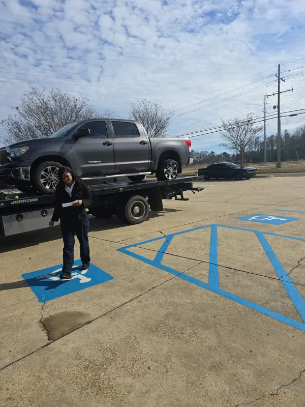 George's Auto Sales & Towing - photo 3