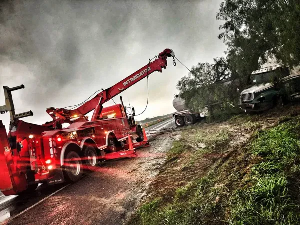 American Eagle Towing - photo 4