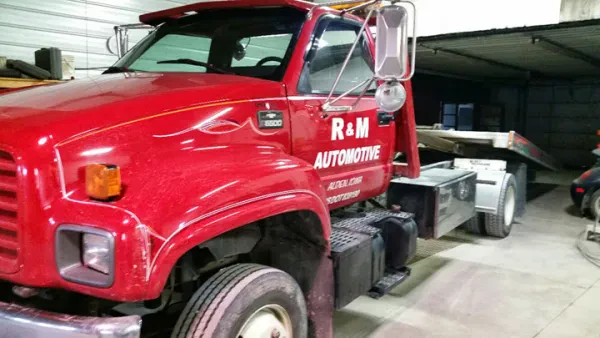 R & M Automotive - Roadside Assistance - photo 2