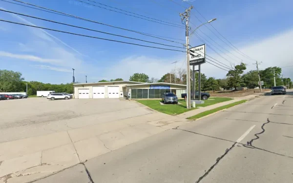 Forest City Auto Center - photo 4