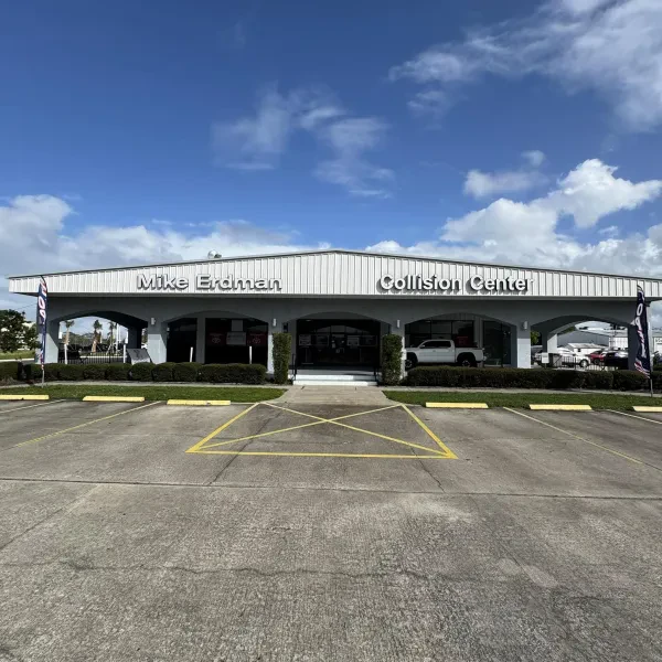 Erdman Automotive Collision Center - photo 3