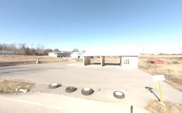 J & S Towing - photo 3