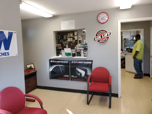 T&T Auto & Truck, LLC - photo 3