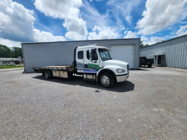 Green's Towing & Recovery - photo 4