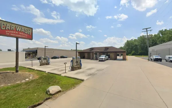 Auto Value Livonia - photo 2
