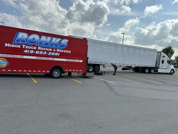 Ronk's Auto & Truck Towing Inc - photo 2