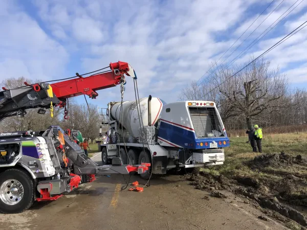 Candido's Towing & Repair - photo 3