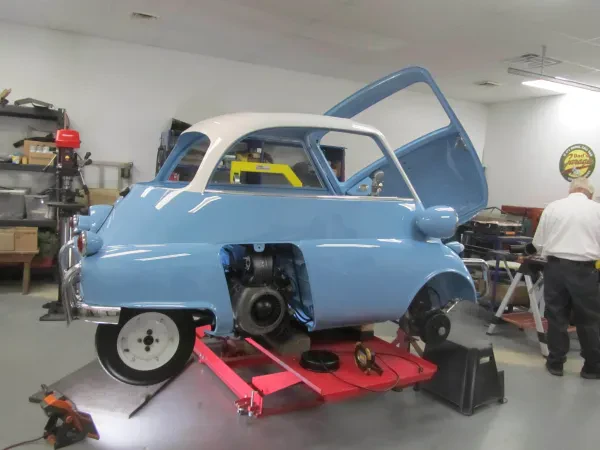 Bainbridge Auto Body Shop - photo 4