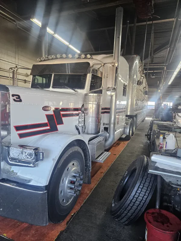 Rocky Mountain Truck Centers - Little America - photo 4