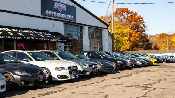 Avon Auto Brokers - 109 Memorial - photo 2