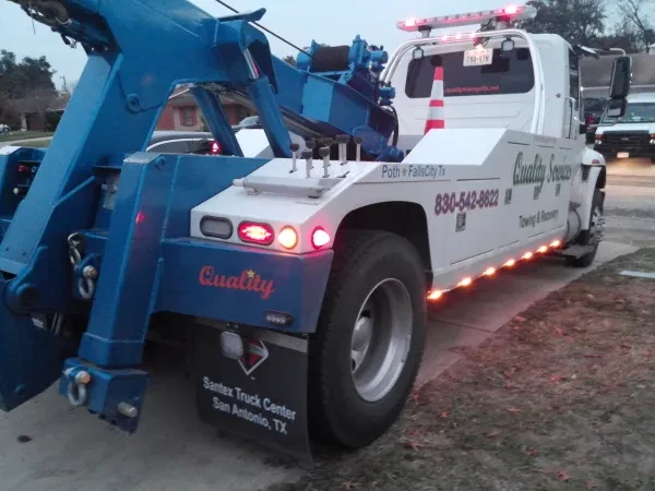 Quality Services Towing & Recovery LLC - photo 2