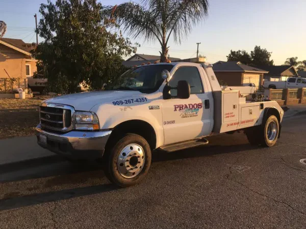 Prado's Towing - photo 3