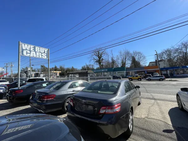 Great Neck Car Buyers & Sellers Inc. - photo 3