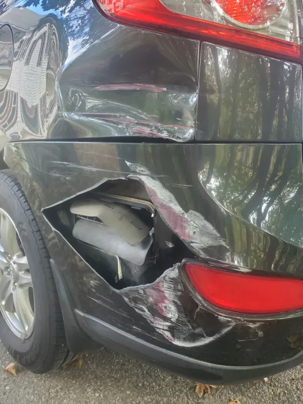 Moody's Collision Center - photo 4