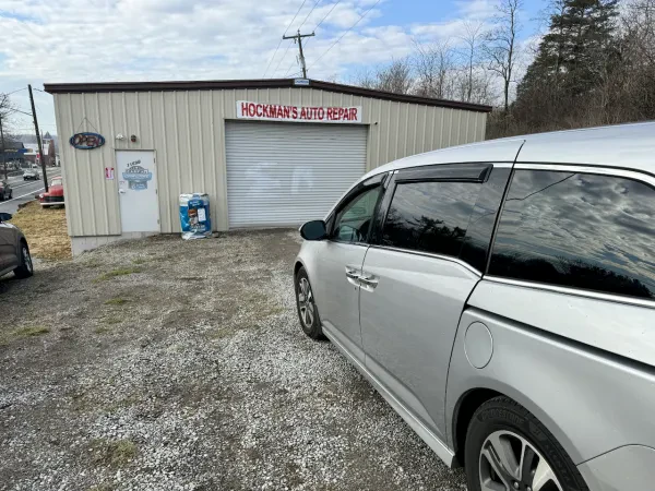 Hockmans Auto Repair - photo 4