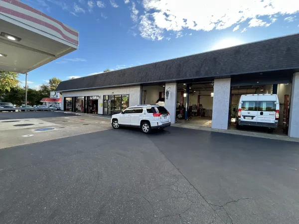 Your Buddy Steve's Garage | Auto Repair Shop - photo 2