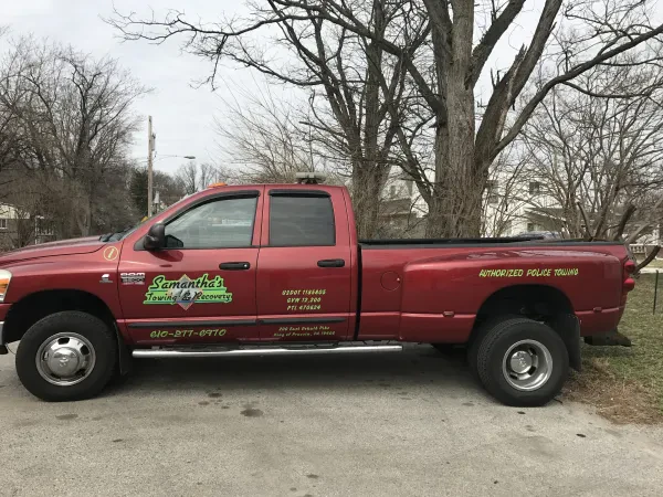 Samantha's Towing & Recovery LLC - photo 3
