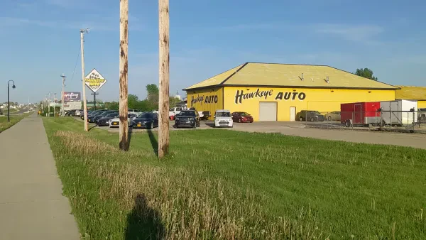 Hawkeye Auto - photo 2