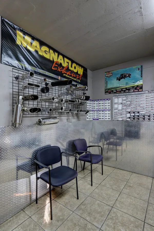 Apache Muffler Inc - photo 3