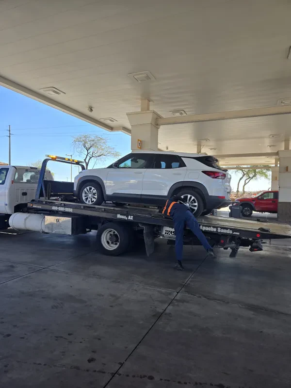 Apache Sands Towing - photo 2