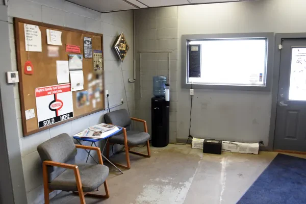 Rollingstone Auto Repair - photo 3