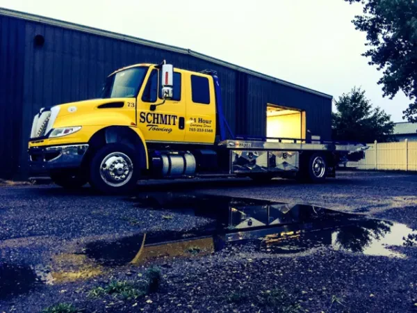 Schmit Towing - photo 3