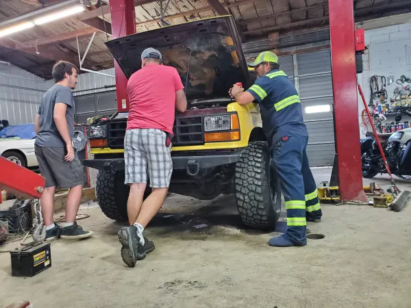 Mitchell's Towing and Service - photo 3