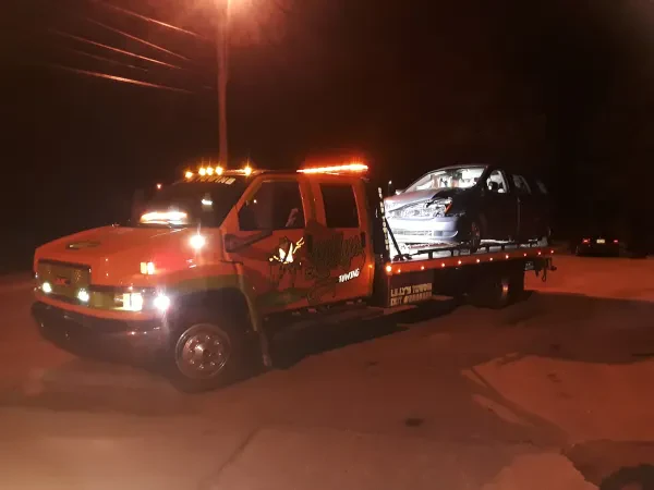 Lilly's Towing - photo 3