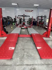Moore's Auto Body & Alignment