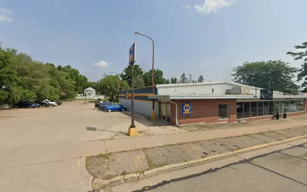 NAPA Auto Parts - Waupaca - photo 4