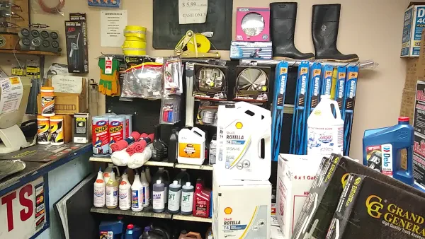 Santa Fe Truck Parts Co. - photo 3