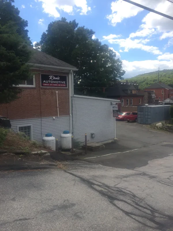 Ron's Automotive Unionville LLC. - photo 4