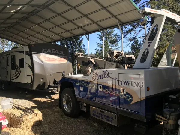 Hall's Towing - photo 3