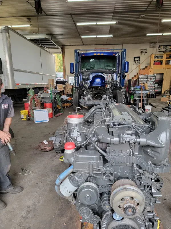 NAPA Truck Service Center - Route 61 Truck & Equipment Repair and Towing - photo 3